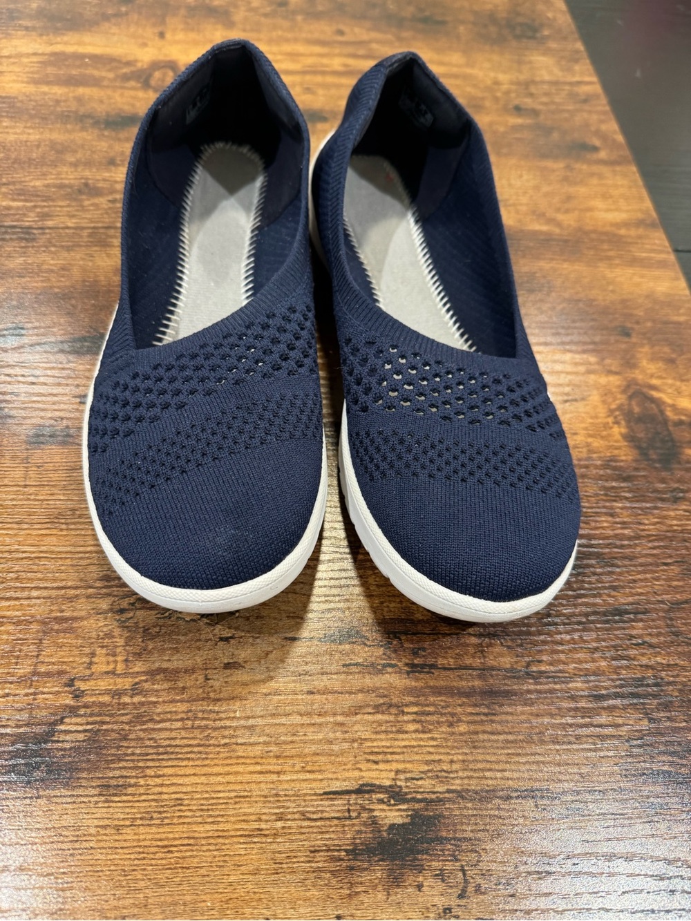 Clark’s Women’s Navy Knit Slip-On Walking Shoes - Picture 5 of 8